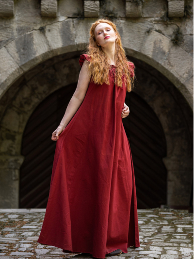 Trollfelsen Mittelalter Kleid Leo Carbone Clara rot2